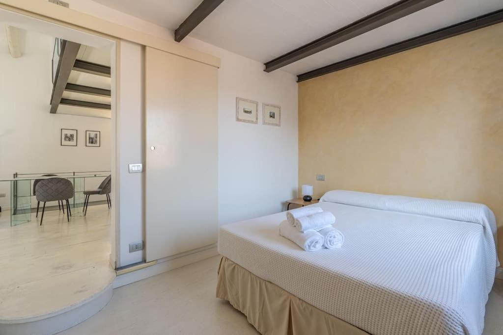 Lion 32 * Firenze